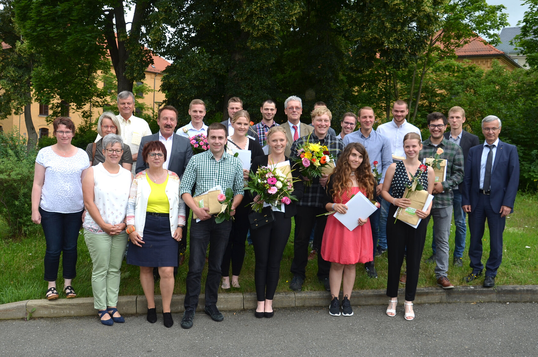 Gruppenbild des Absolventenjahrgangs 2021
