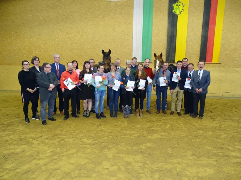 Pferdewirschaftsmeister bei der Meisterbriefübergabe